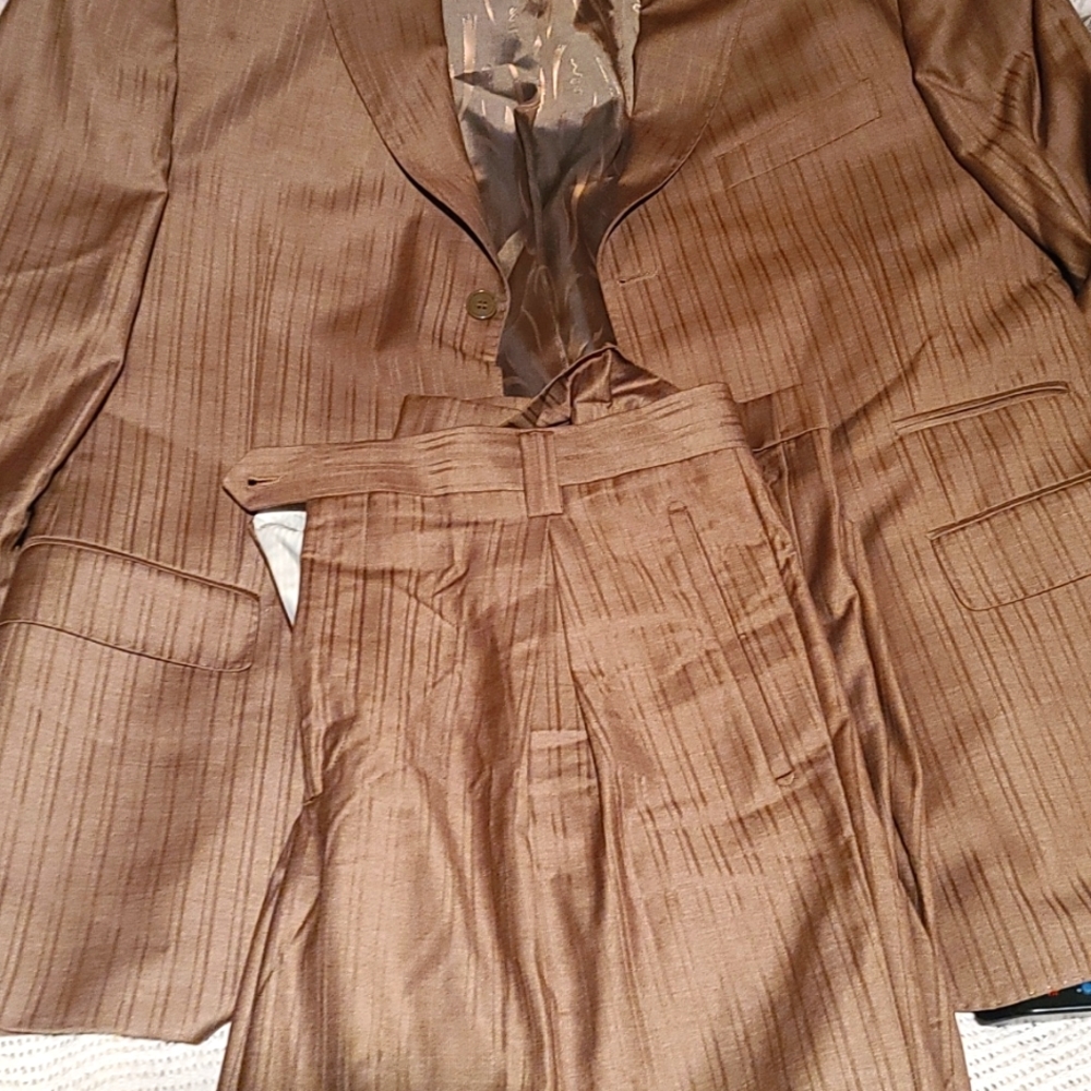 Mecca suit 44L 38W